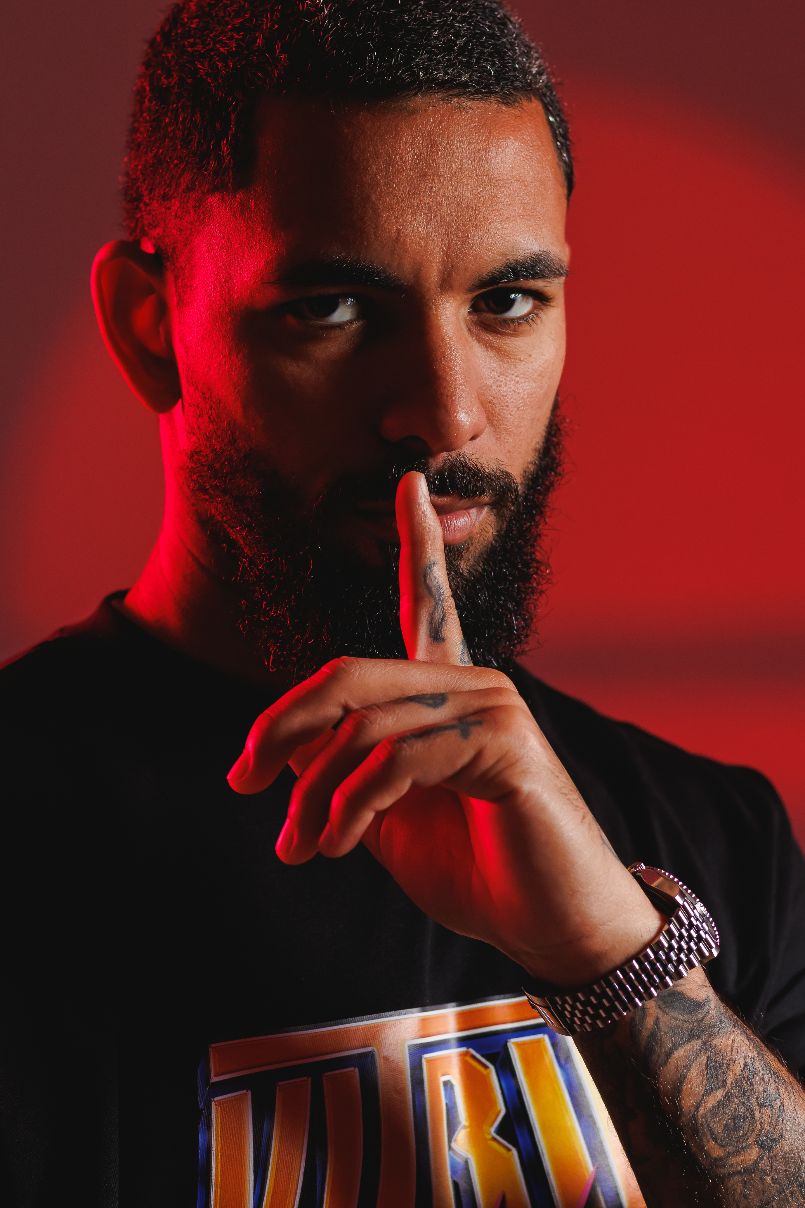 Douglas Luiz Publi Vitrin